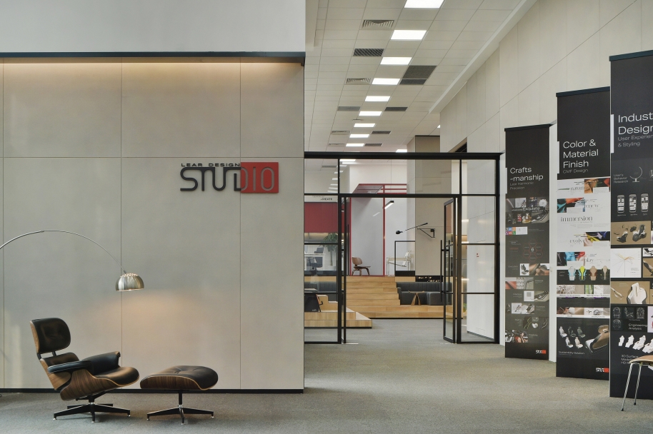 LEAR CEC R&D Center Studio Room